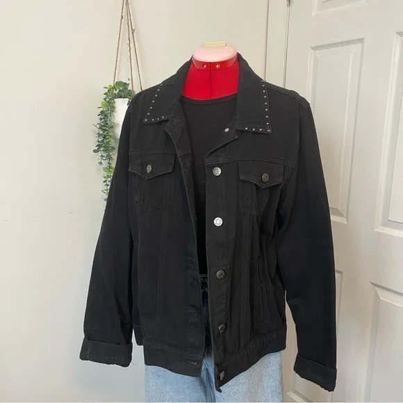 Guess | Nerissa studded logo black denim jacket - Picture 3 of 8